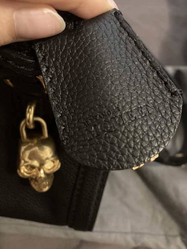 Alexander McQueen Black Mini Skull Padlock Zip Around Bag in Women's - Bags & Wallets in City of Toronto - Image 2