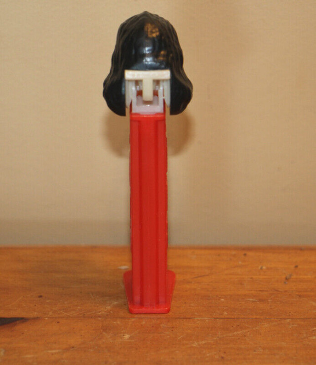 Vintage Wonder Woman Pez in Arts & Collectibles in London - Image 3