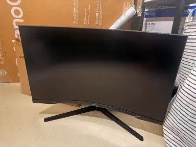 Samsung 32" Odyssey G55A QHD 165Hz Curved Gaming Monitor - Mint, View more