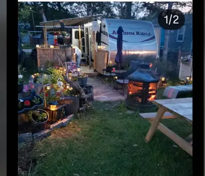 Starcraft Autumn ridge trailer 36 foot sleeps 4 this parks allows trailers over 10 years old if in g...