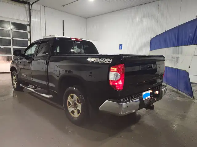 Toyota Tundra Double Cab 2014 in Auto Body Parts in Lévis - Image 6