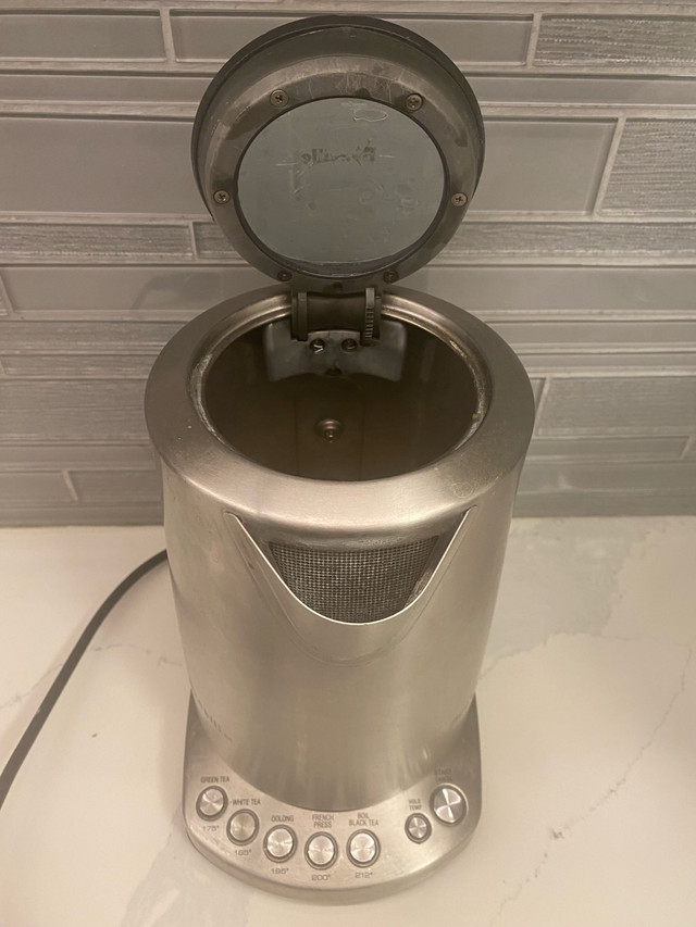 Breville Variable-Temperature Tea & Coffee Kettle in Other in Markham / York Region - Image 4