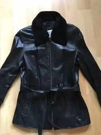 Ladies large leather jacket $100, lined, removable fur & tie