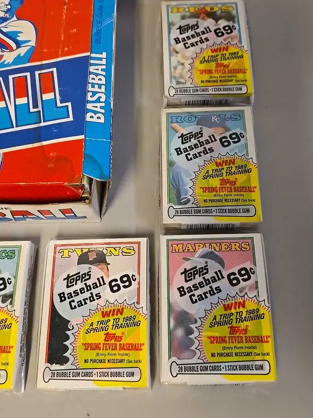 1989 Topps Baseball Cards 69c Factory Sealed Trading Cards  31 P in Baseball & Softball in St. Catharines - Image 3