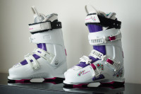 Chaussures de ski Nordica Heartbreaker Taille US 8 - 9 Ski Boots