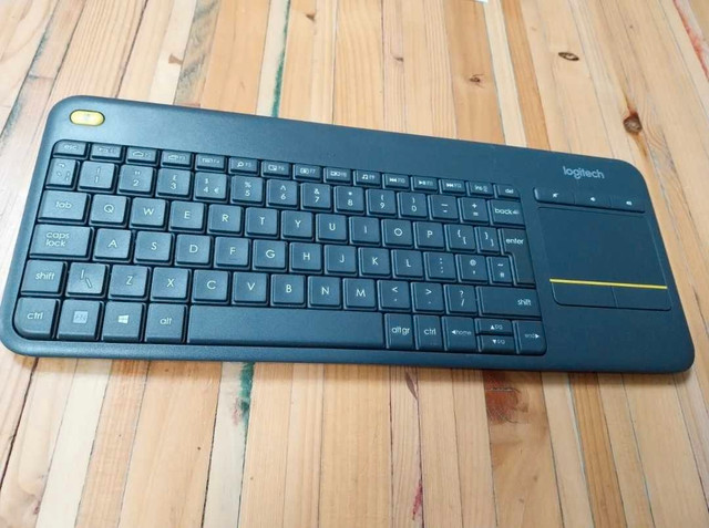 Logitech wireless keyboard  in Mice, Keyboards & Webcams in Windsor Region