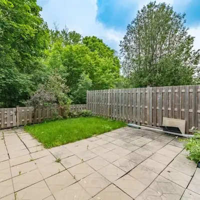 Available from Sept 1st. - 2 Rooms Available. - 4 total tenants, 2 uOttawa students already living h...