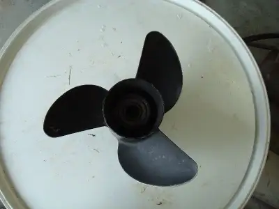 Near New, Was Spare ,Never Repaired, 14" Pitch Cupped ,10 1/4 Diameter Can Be Used On 50 HP & Some M...