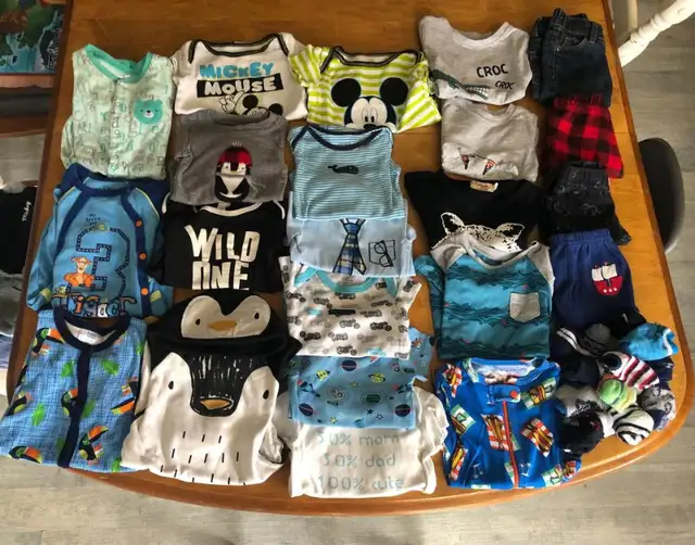 Linges de bébé 0-3 mois (35 morceaux) in Clothing - 0-3 Months in Gatineau - Image 2