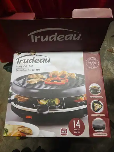 I'm offering a Trudeau 14-piece Raclette Grill Set, perfect for fun and interactive dining! This 800...