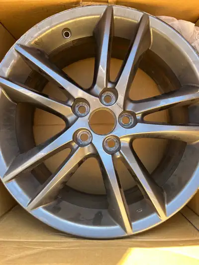 Hi I’m look to selling three rims they have curb rashes but if interested let me know message if you...