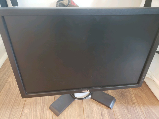 15" Dell computer screen. No cords in Other in City of Halifax
