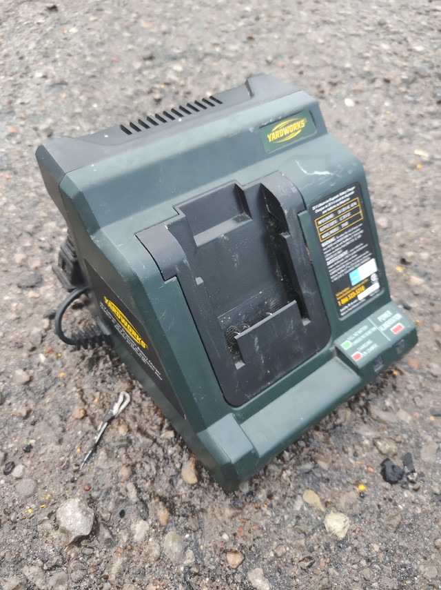 Yard Works 20V Lithium-Ion Battery Charger $25 in Power Tools in Kawartha Lakes