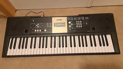 Yamaha YPT-220 Keyboard, View more