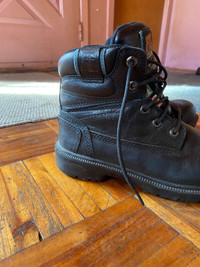 Bottes de travaille kodiak 30.00 dollars