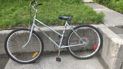Supercycle commuter 6 cruiser bike, View more