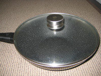 ZWILLING 30cm wok with glass lid $70