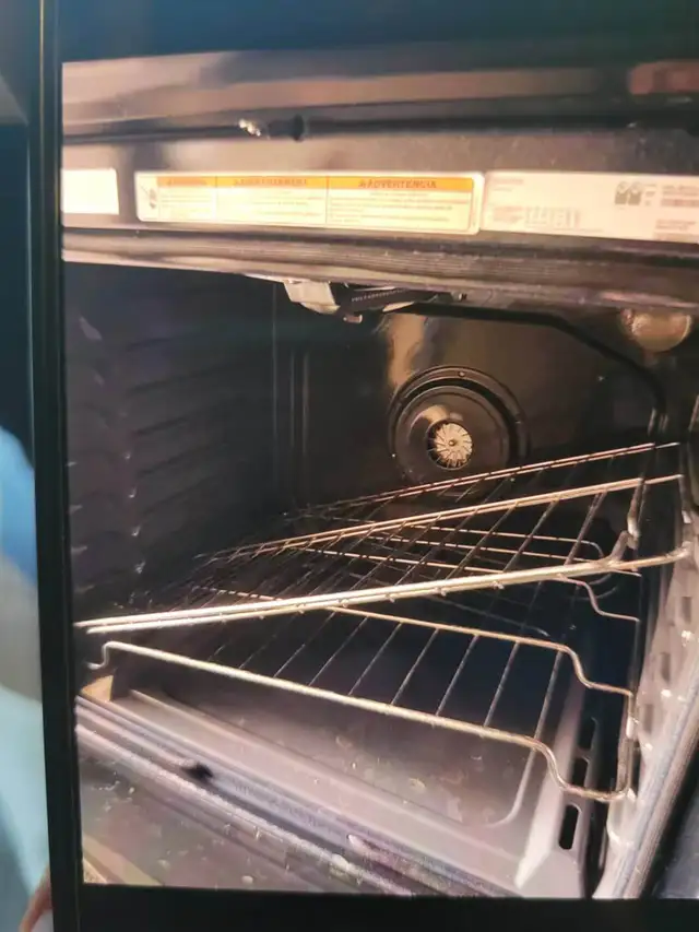 whirlpool Gas stove in Stoves, Ovens & Ranges in Markham / York Region - Image 3