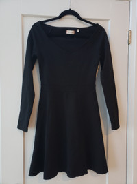 Sunday's Best Women's Black Elastic Dress Size Medium