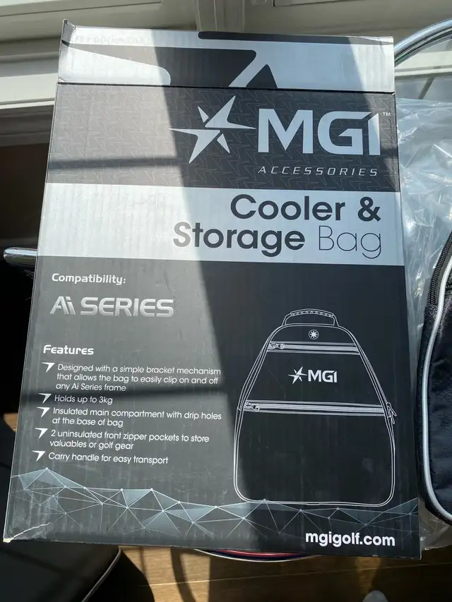 MGI Golf -  AI Series Cooler & Storage Bag in Golf in Kitchener / Waterloo - Image 2
