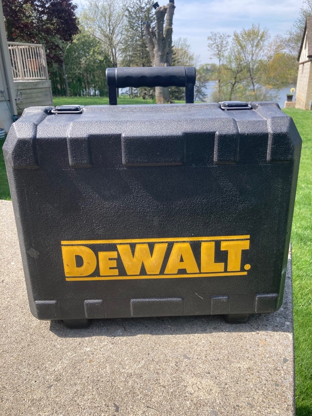 DEWALT CIRCULAR SAW Power Tools London Kijiji