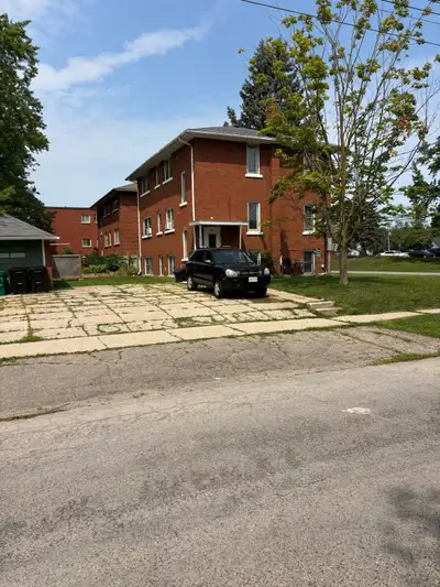 I have a two bedroom apt in a Tri plex available for Sept 1 lower level in a triplex. On site laundr...