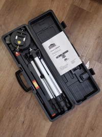 Unused Laser Level with case and Tripod (Jobmate)