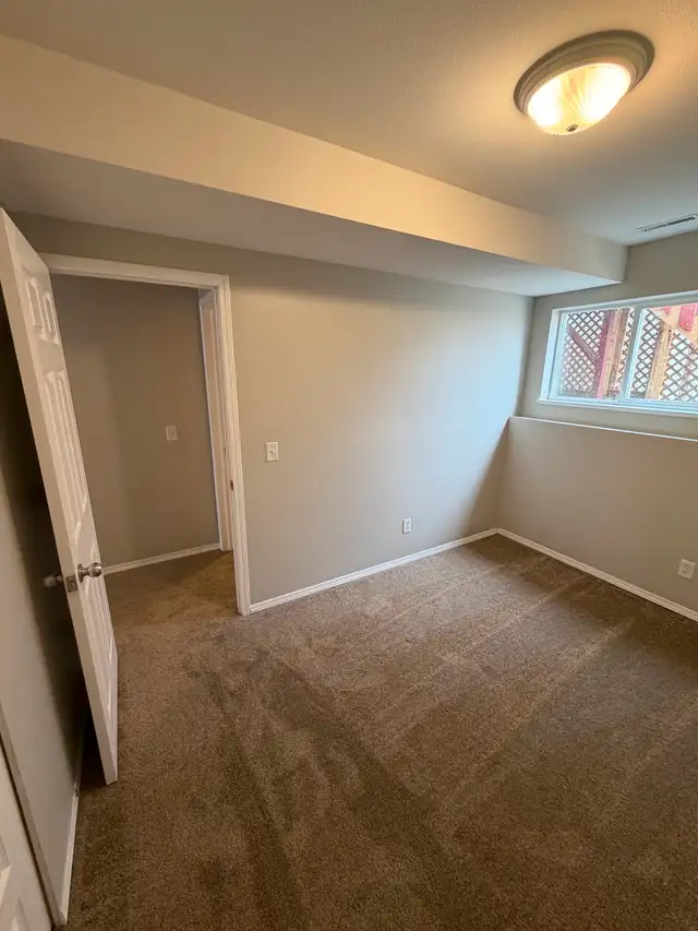 Rent-to-Own this half Duplex on a Pie-Shaped Lot in Long Term Rentals in Grande Prairie - Image 10