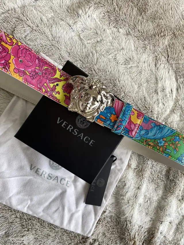 Versace Mens Reversible Belt Brand New in Box in Men's in City of Toronto - Image 3