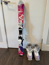 Downhill skis and boots - kids