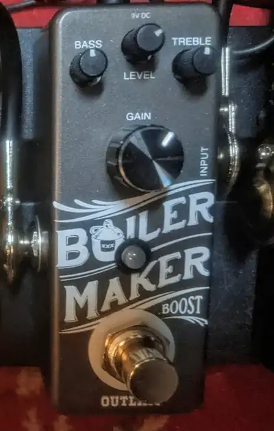 Outlaw Effects Boilermaker boost pedal / light overdrive, View more