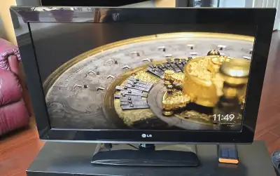 LG 32 inch TV with HDMI - 32LK330, View more