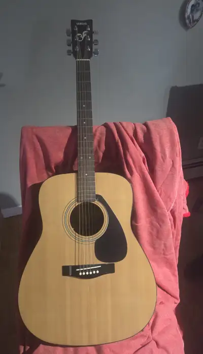 Yamaha FG-401 k Acoustic Guitar, View more