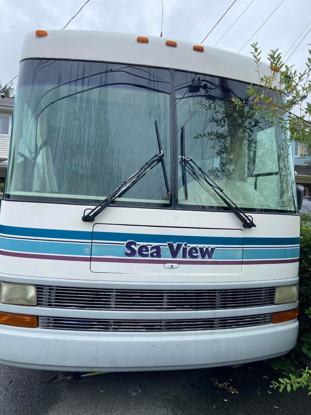 Quick sale! Need gone asap. 98 ford motorhome 15k negotiable  in RVs & Motorhomes in Bedford - Image 2