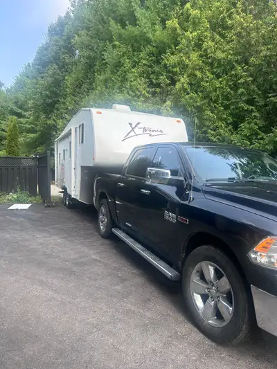 Sun Valley Extreme 5th Wheel Travel Trailer 23 ft. Beautifully renovated with new 5/8 inch plywood s...