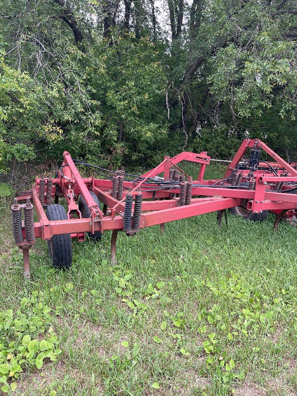 35’ Case IH 5600 Chisel Plow Farming Equipment Winnipeg Kijiji