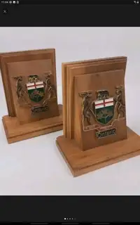Pair of wood Ontario Coat of Arms bookends 