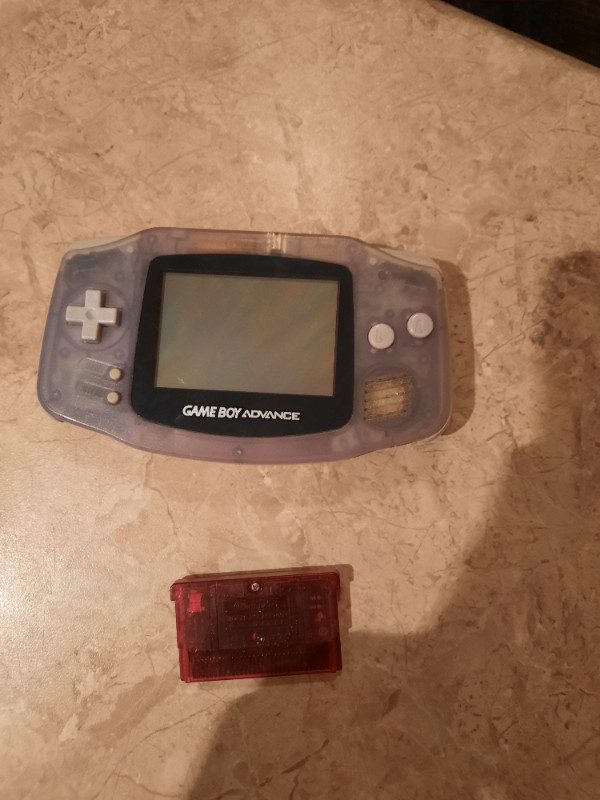 Gameboy Advance with Pokémon Ruby Version in Older Generation in City of Montréal - Image 4