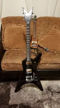 Dean ML electric guitar replica