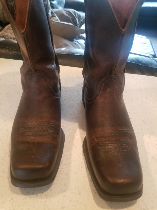 Cowboy boots Men's Shoes Penticton Kijiji