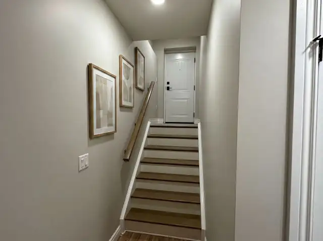 Modern 1 Bedroom Condo + Parking | Union St Waterloo in Long Term Rentals in Kitchener / Waterloo - Image 12