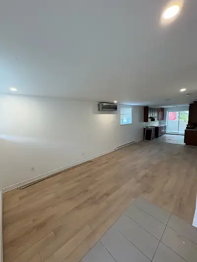 3 Chambres à coucher - 5 1/2 à louer à Brossard