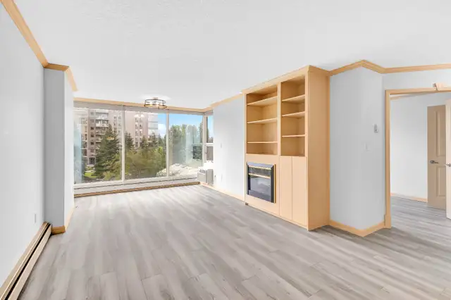 2 Bedroom Luxury Condo in Varsity, Including Utilities