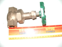 Grinnell 3251 Threaded 1/2" Gate Valve - New - Reduced