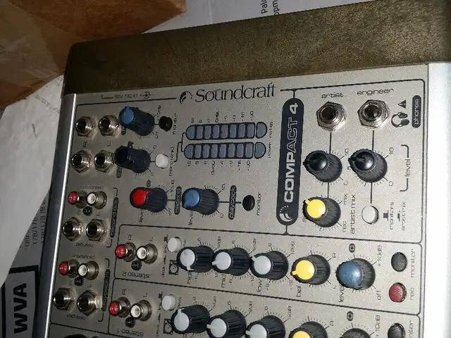 Soundcraft CompAct 4 Mixer $100 Alto AMX 140 14 Channel Mixer wi in Other in City of Montréal - Image 3