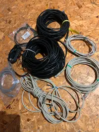 Plusieurs cables reseau - Many network cables