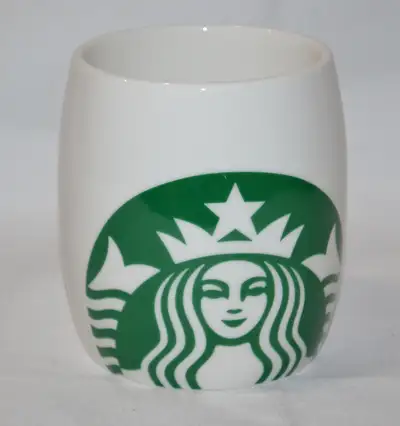 Starbucks Siren Mermaid Logo coffee mug 2010.Excellent Condition 14 OZ