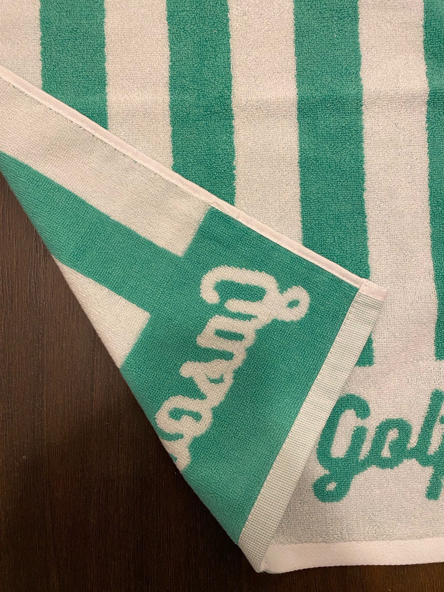 Golf towel brand new 100% cotton with clip in Golf in City of Toronto - Image 2