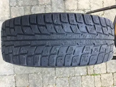 Usure 8/32nds 4 MAG Volkswagen d’origine 4 Pneus hiver de marque Marangoni (fabriqués en Italie ) Le...