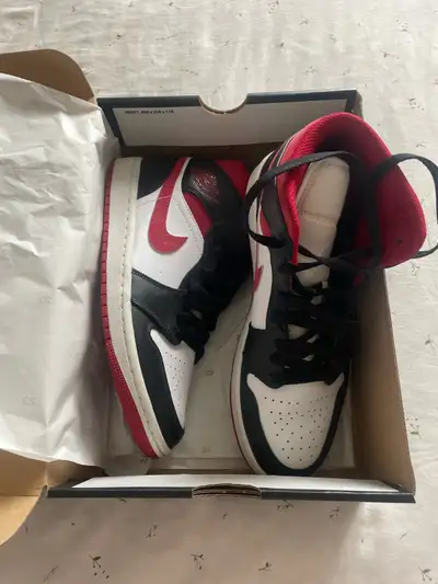 Air Jordan mid, View more